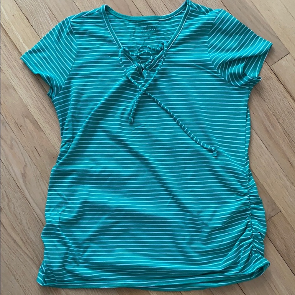 a:glow maternity top SZ Medium